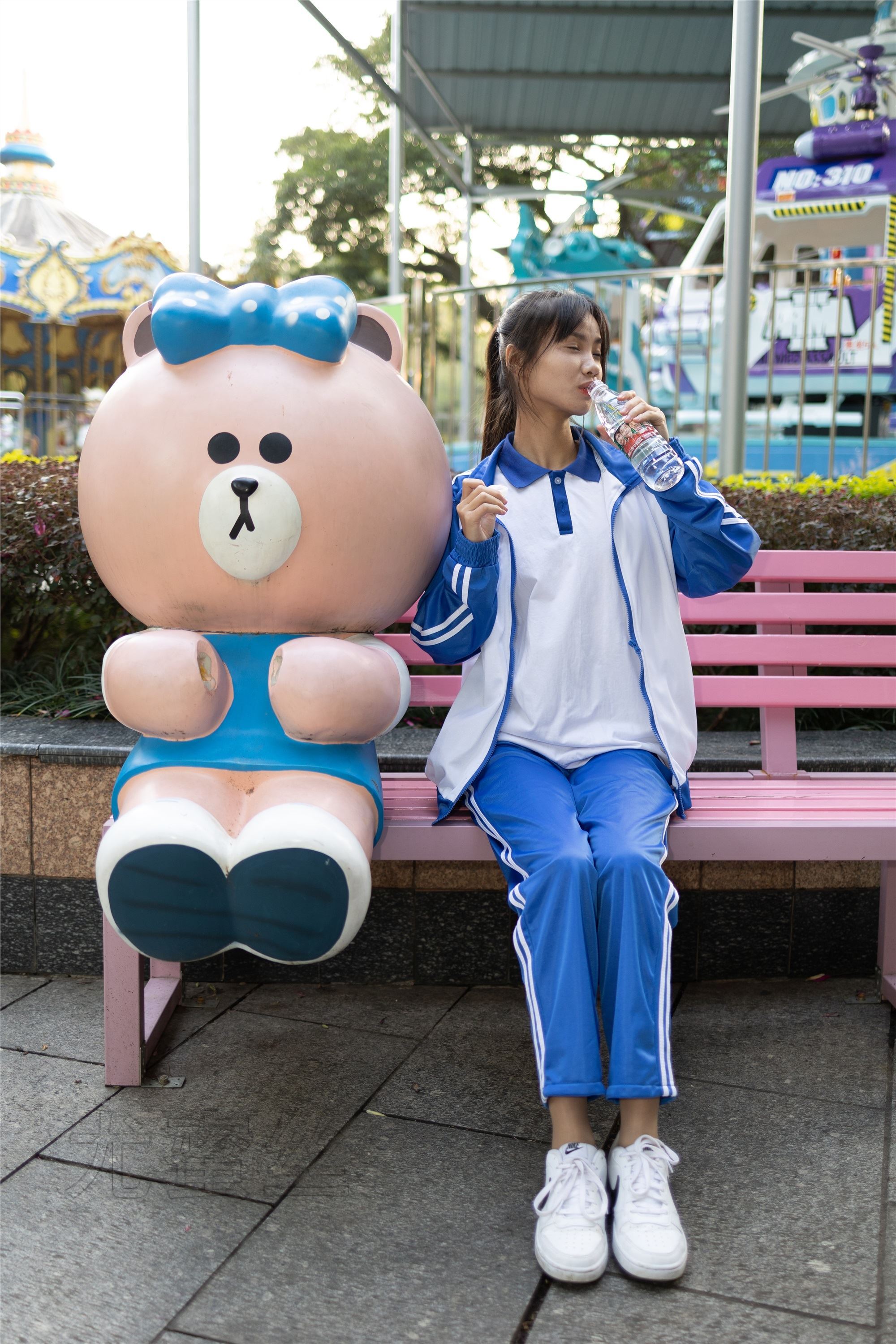 尤蜜丝 穿搭写真 NO.100